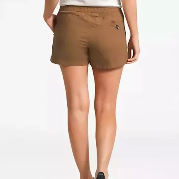 New The North Face Shorts - Picture 6 of 6